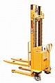 Transpaletas y apiladores con elevador hydraulico 